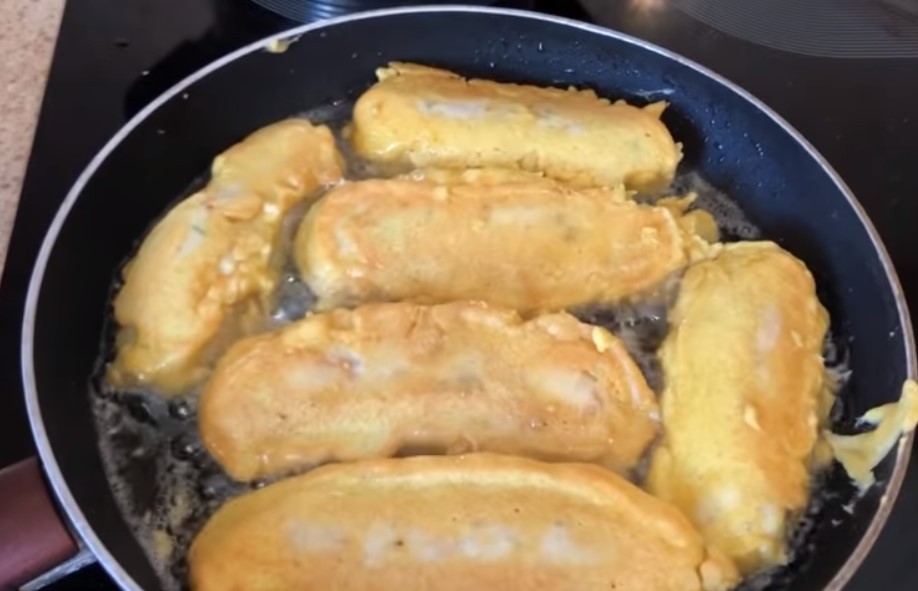 Golden minced chicken patties with cheese