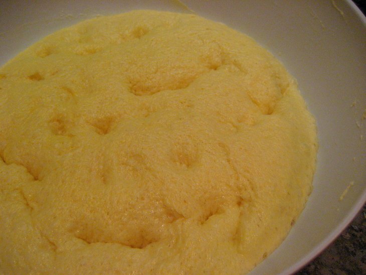 Venetian buns with limoncello cream