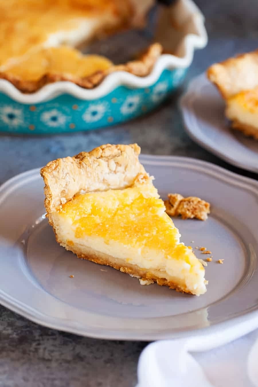 Amish Buttermilk Pie: A Creamy Delight