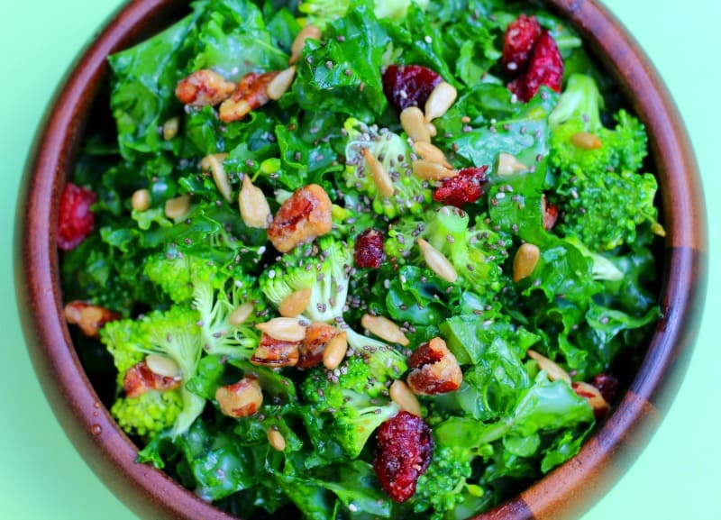 Introducing a Nutritious Kale Salad Packed with Superfoods