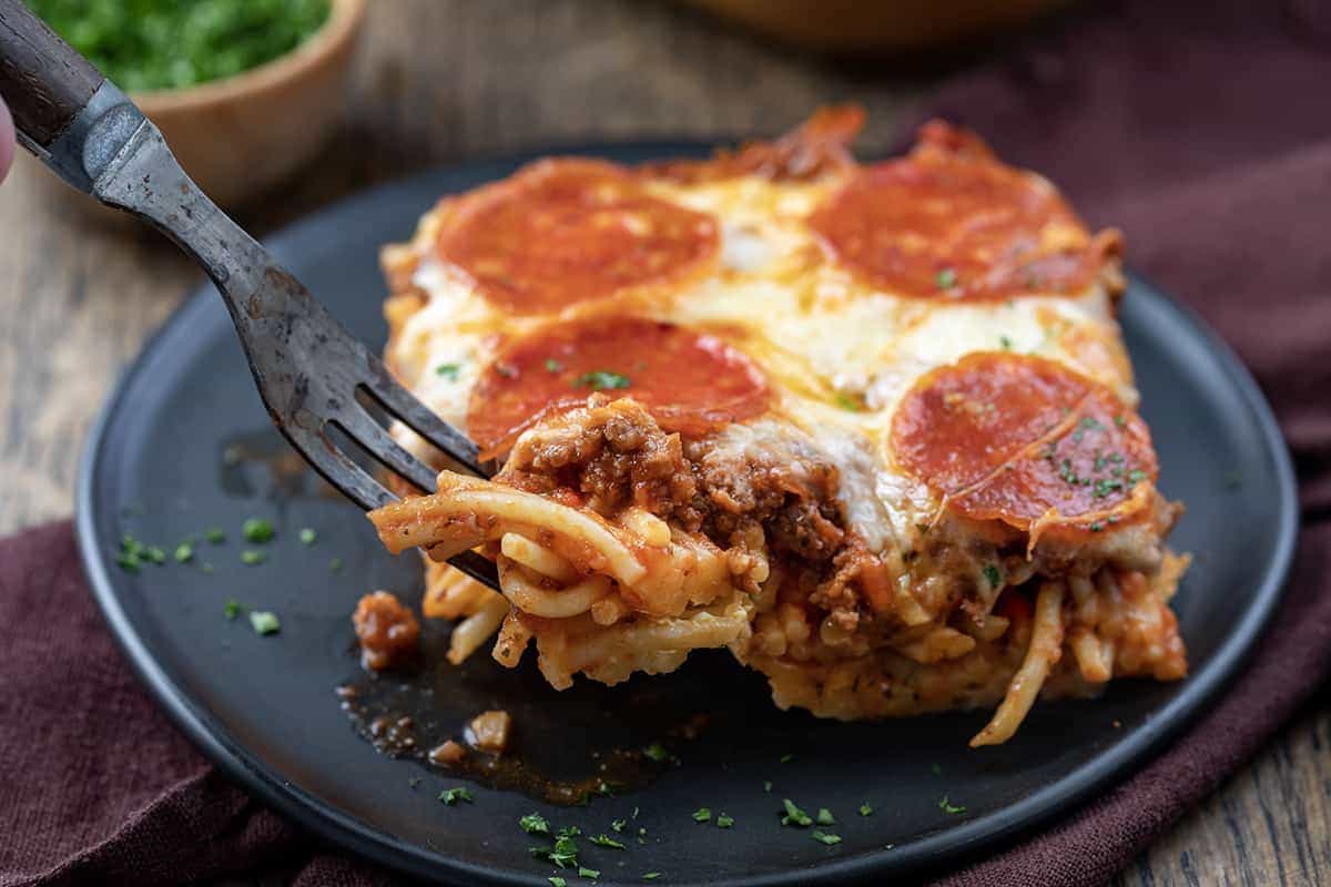 Homestyle Spaghetti Pizza Bake Recipe