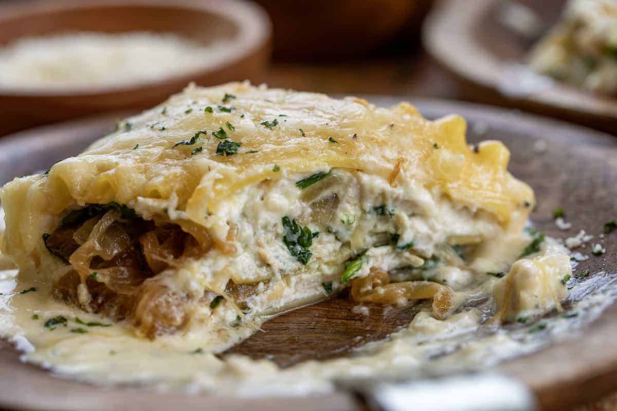 Gastronomic Delight: Gourmet French Onion Lasagna Roll-Ups